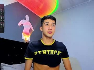 guy_veryhot1's webcam