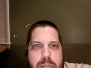 handsomedaddy198924's webcam