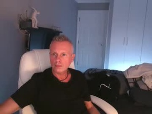 happyconnor1's webcam