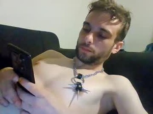 happyfunnyboy79's webcam