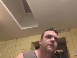 happylarlcamper's webcam