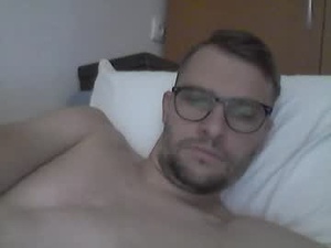 hardboylovemilfmoom's webcam