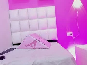 hassly_ebony69's webcam