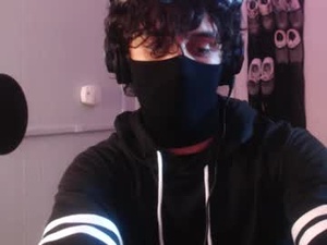 heartbreakbaddie's webcam