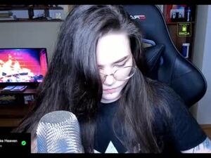 hell_hotline's webcam