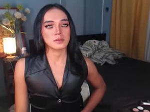 hellatarahathor's webcam