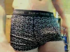 heretodaygonetomorroww's webcam