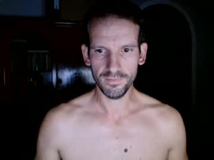 hiddenchamp27's webcam