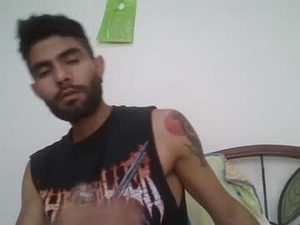 hideonbush051's webcam