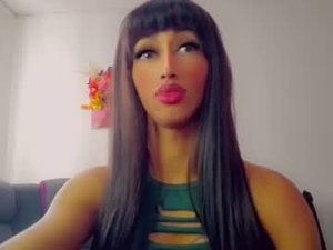 hilary_rodriguez_'s webcam