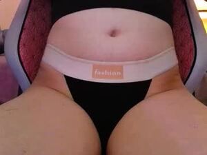 hilltopbottomboo's webcam