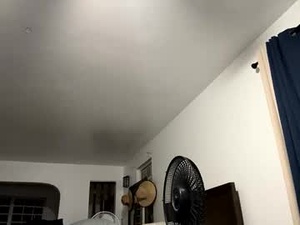his_favorite_hotwife's webcam