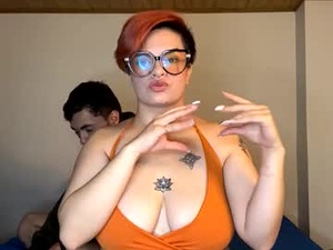 horny_amateur_coouple_'s webcam