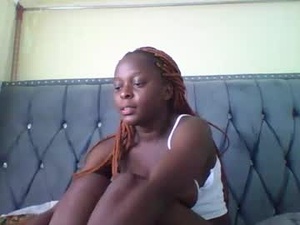 horny_ebony546069's webcam