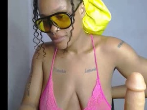 horny_ebonygirl_'s webcam