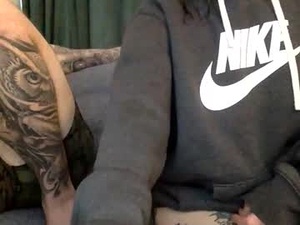 hornycouple0102's webcam