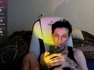 hot_adam_20cm's webcam