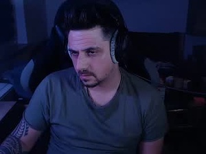 hot_horny_inches's webcam