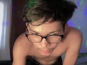 hotasian_jerome's webcam