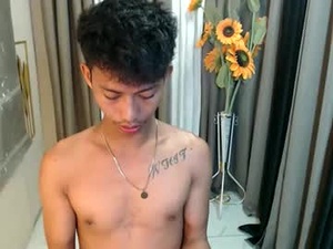 hotasian_richard's webcam