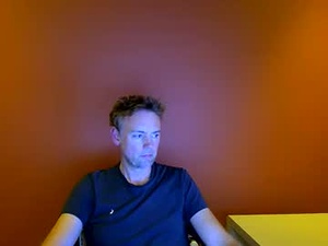 hotdaddy1982's webcam