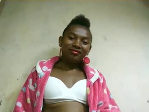 hotiesveronique's webcam