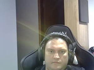 hotmaleintelligent's webcam