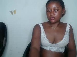 hottie_ebonie's webcam