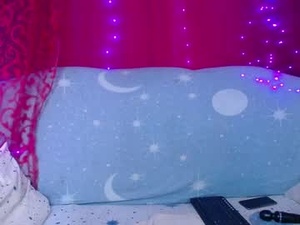 hotzlata's webcam