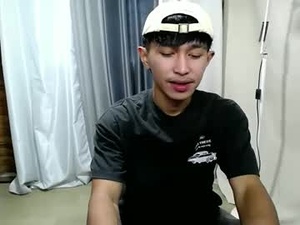 hugecockchristian's webcam