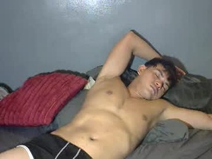 hunkpinoy16's webcam