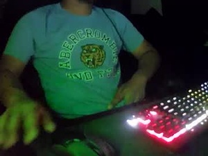 hunterrblood's webcam