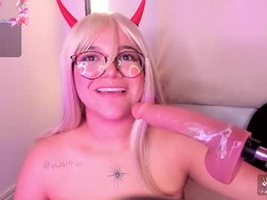 idanora_'s webcam