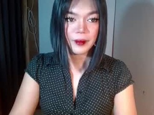 im_ur_hot_ella's webcam