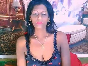 indianpeaches69's webcam