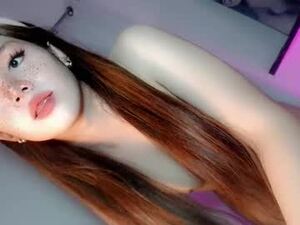 its_me_ezzie's webcam