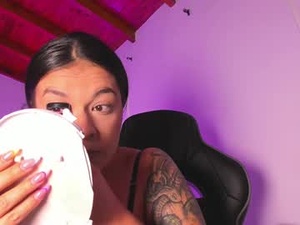 ivonne_gineth's webcam