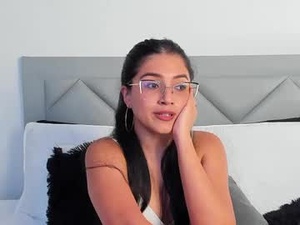 ivonne_lennox's webcam