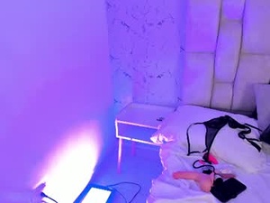 ivvonymonroe's webcam