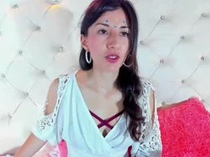 jade_white_'s webcam