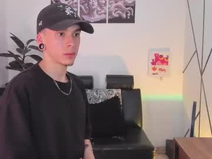 james_adamss_'s webcam