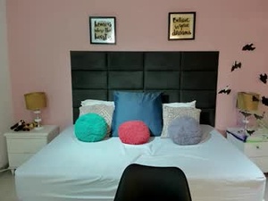 jenner_madison's webcam