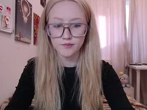 joan_kiss's webcam