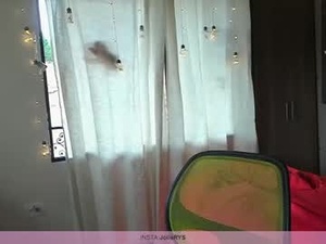 jolie_reyes1's webcam