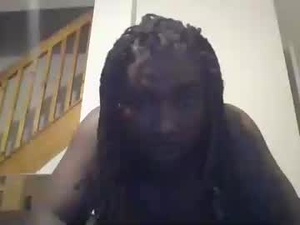 jonnybassline1's webcam