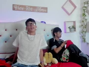 josh_n_liam_anki's webcam