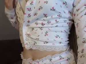 julie_harriss's webcam