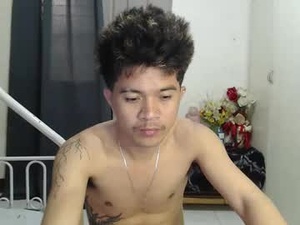 justcallme_jayvhen's webcam