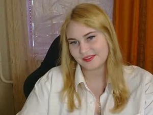 kamilablonde's webcam