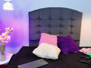 karina_sotomayor's webcam